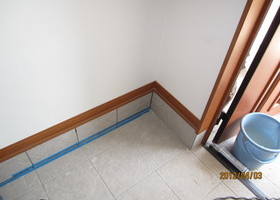 玄関シロアリ被害修繕工事　担当　渡辺真次