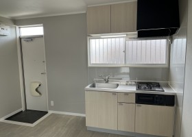 ｱﾊﾟｰﾄ内外装ﾘﾌｫｰﾑ工事　担当：渡辺真次